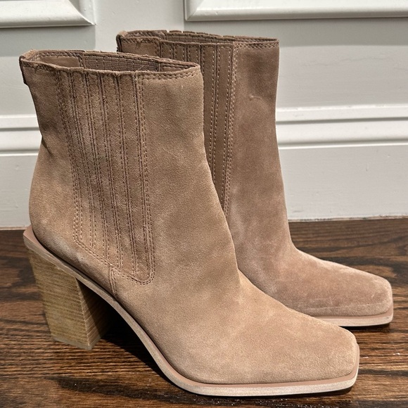 EMALIA ANKLE BOOTIE - Picture 3 of 8